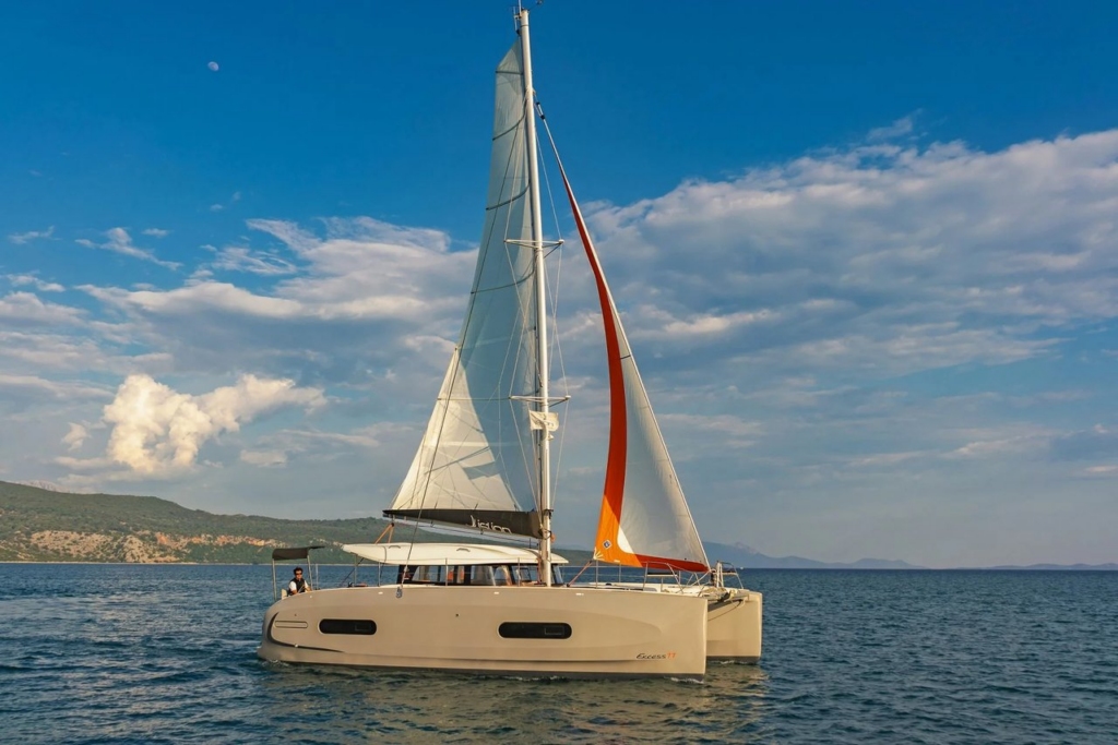 Charter Yacht PHOS