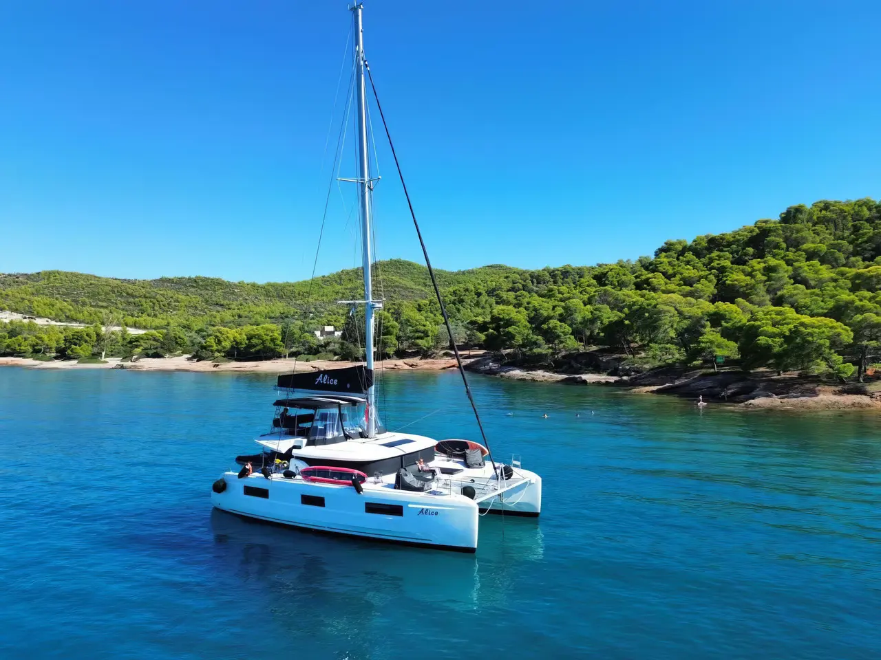 Charter Yacht ALICE