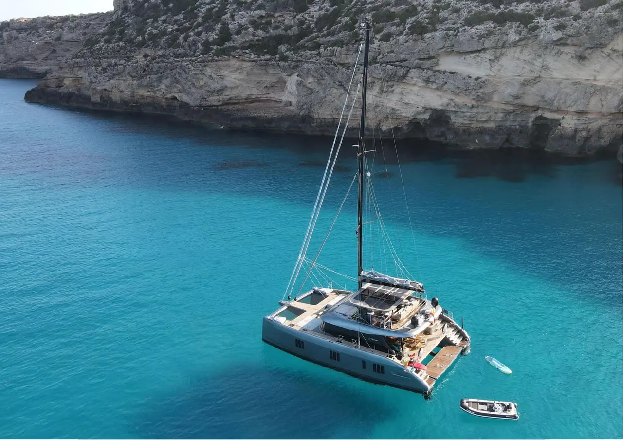 Charter Yacht CALMA