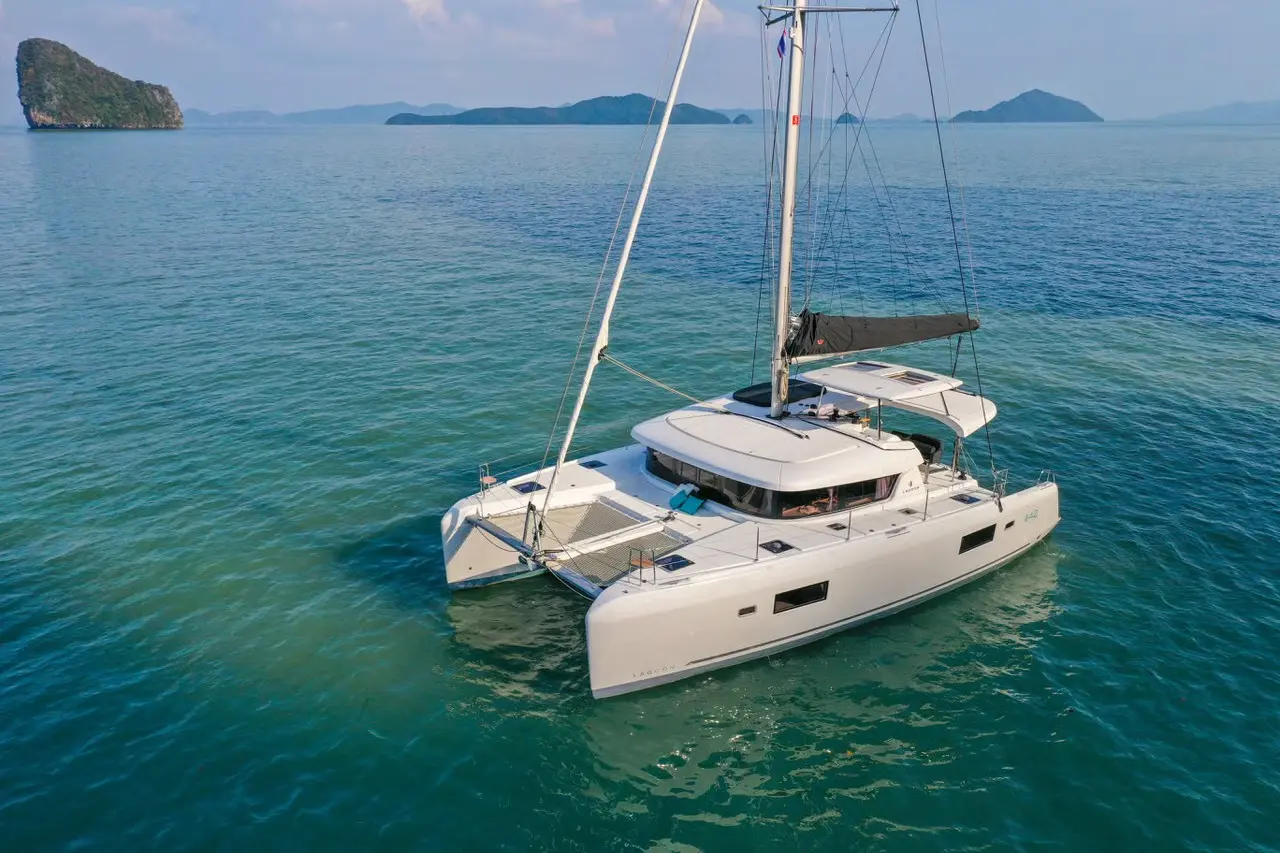 Charter Yacht MARIO BROS