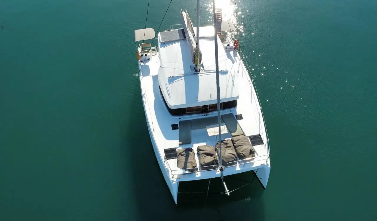 Charter Yacht NORTHCAT 38