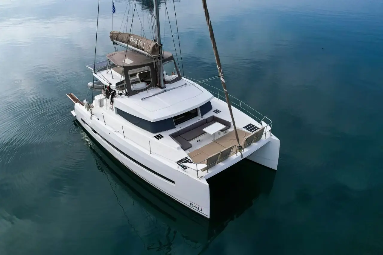 Charter Yacht NORTHCAT II