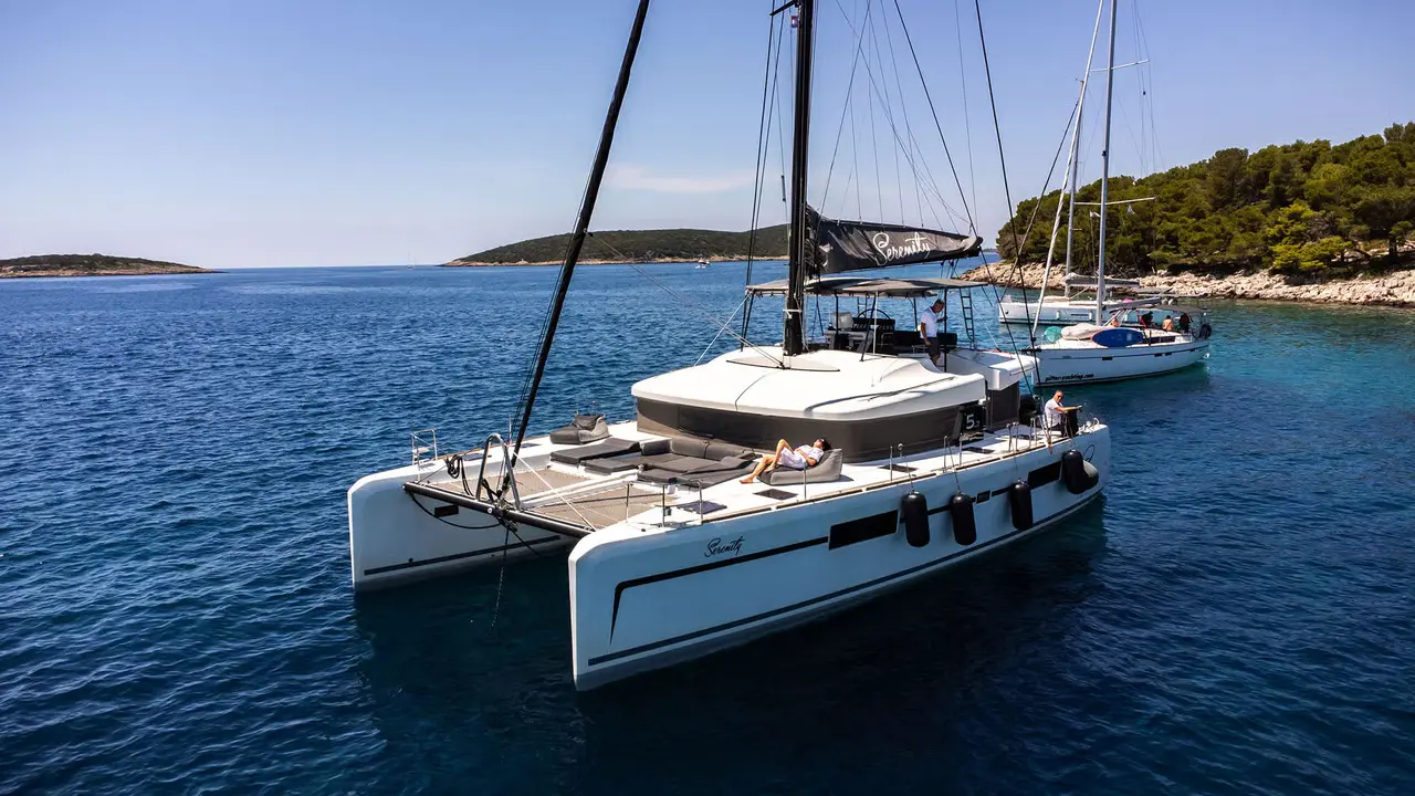Charter Yacht SERENITY