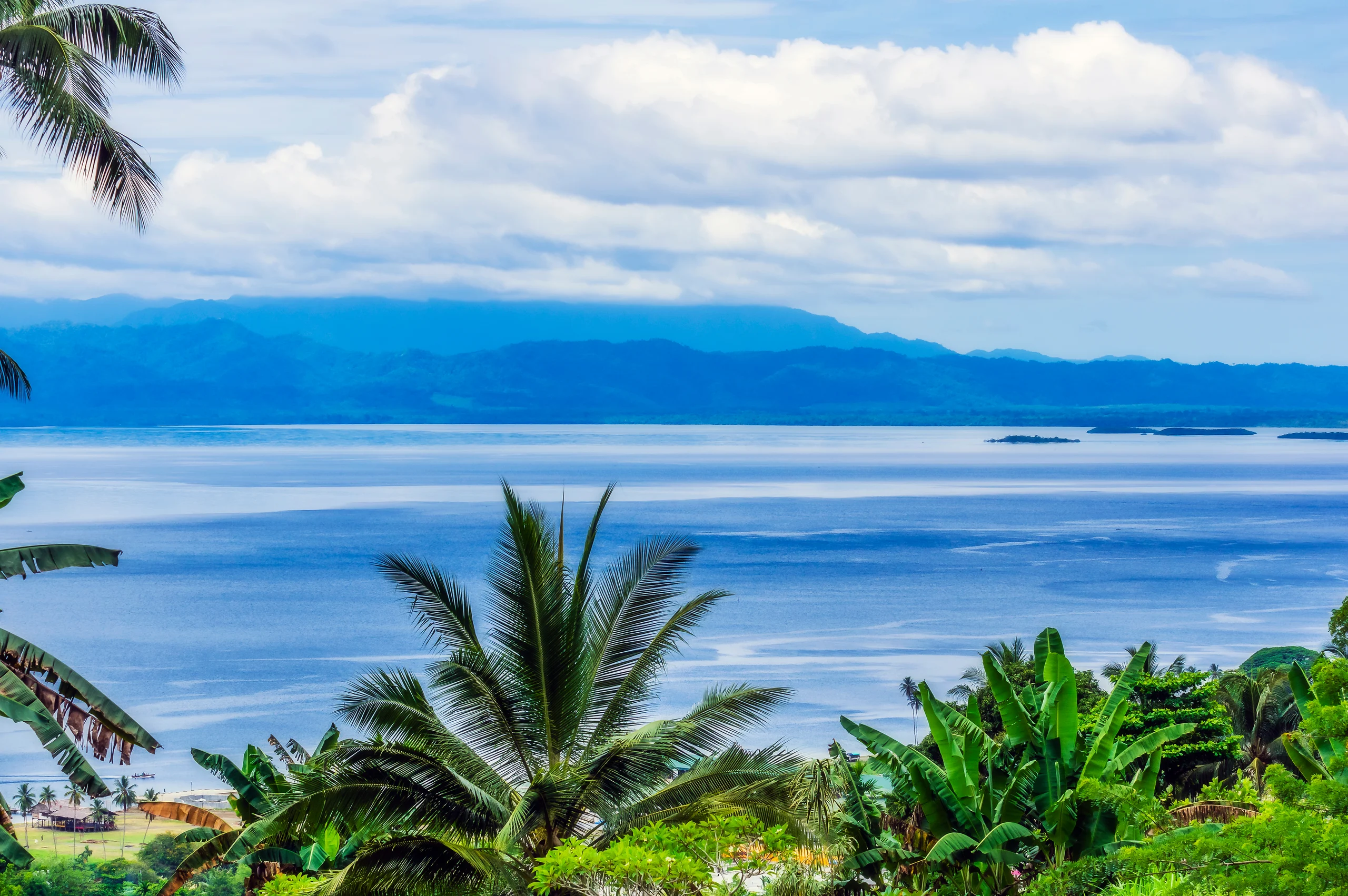 Luxury yacht charters in Papua New Guinea. Explore remote islands & reefs aboard crewed motor yachts, gulets & phinisi expedition yachts.