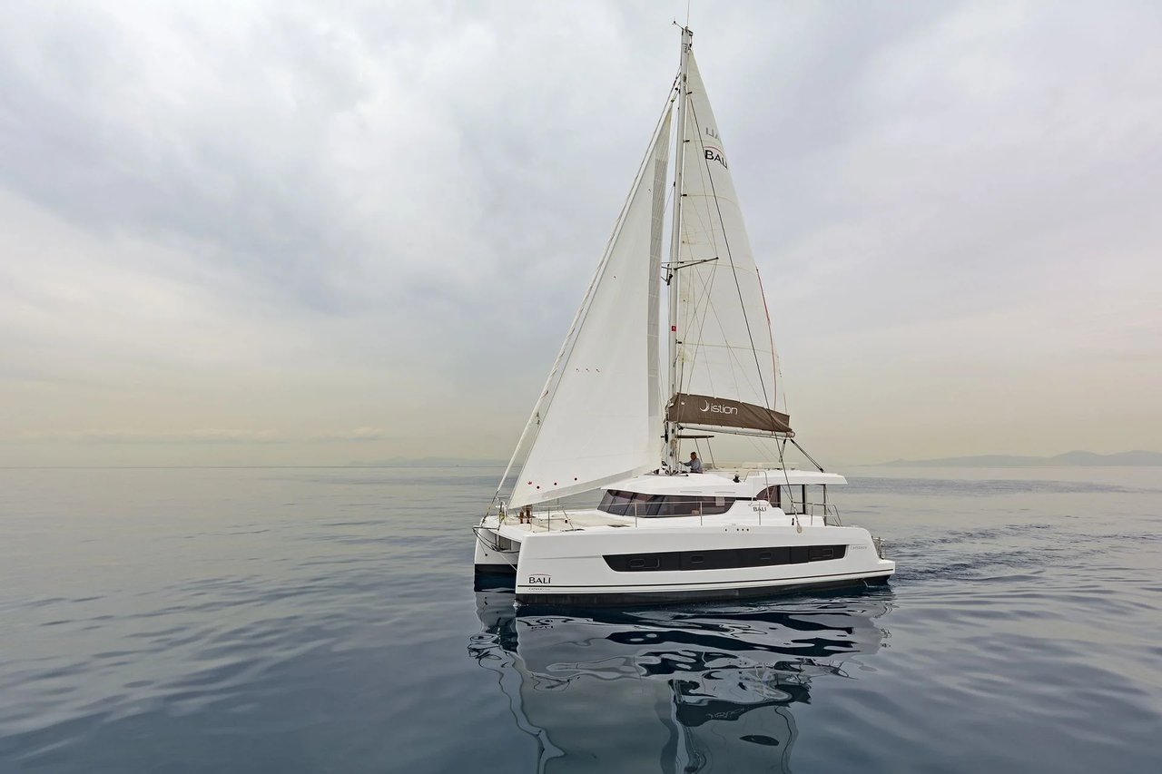Charter Yacht MEDITEO