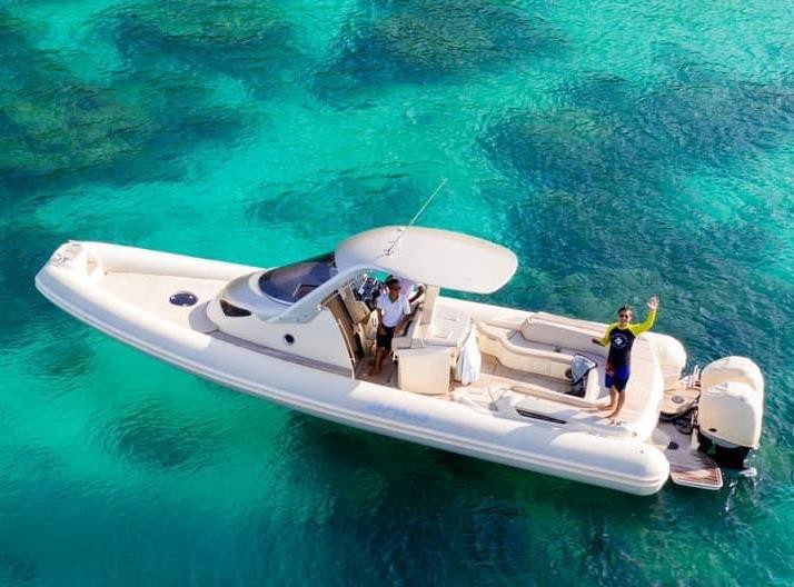 Charter Yacht SACS STRIDER 11