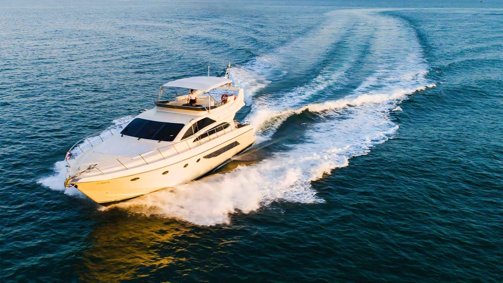 Charter Yacht ARIA BLUE