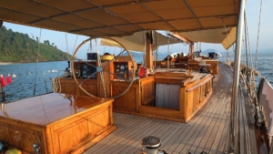 Charter Yacht AVENTURE