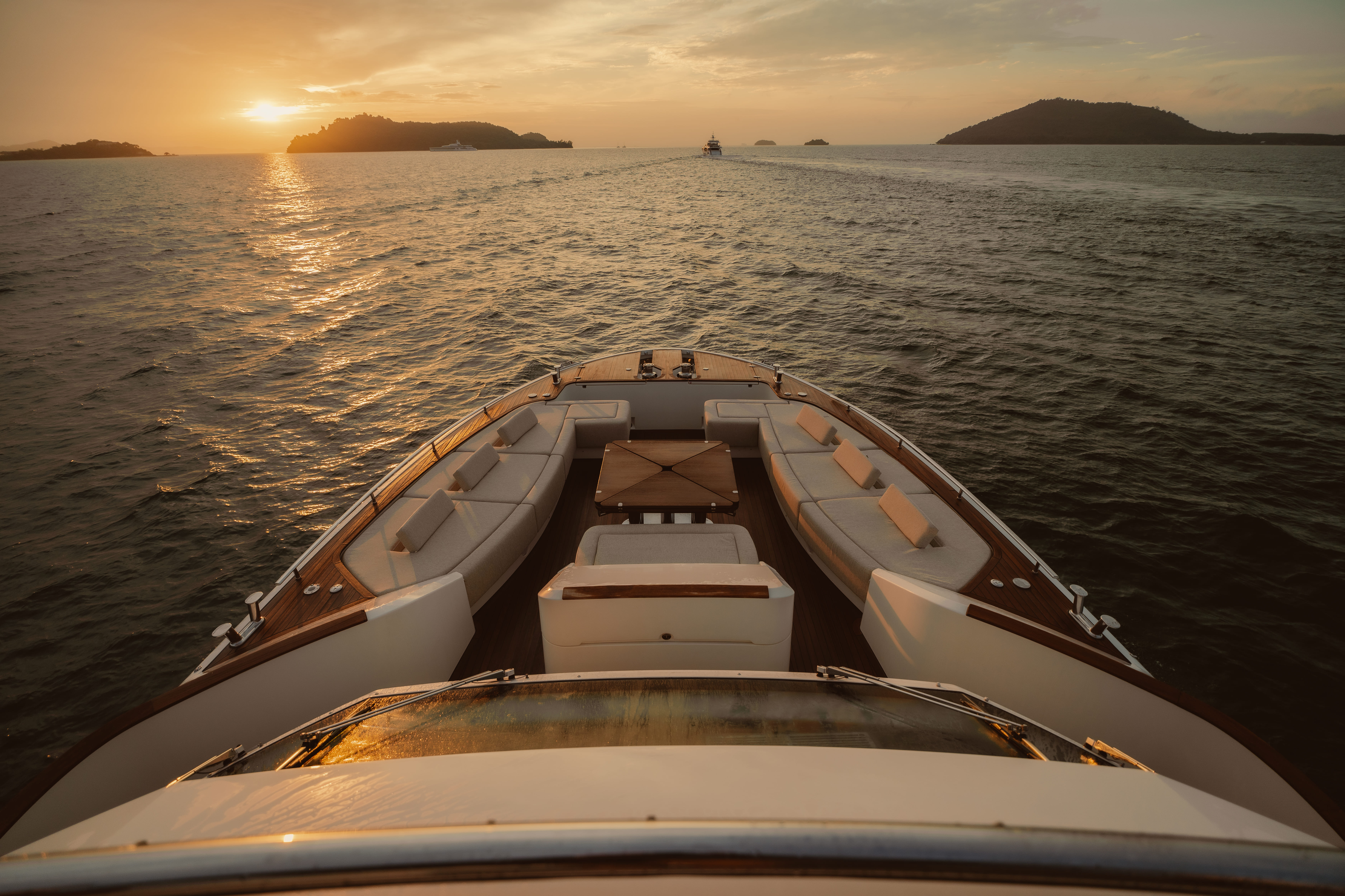 Charter Yacht BAYC ASIA