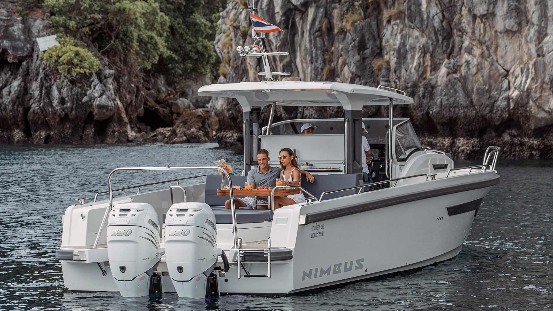 Charter Yacht NIMBUS T 11