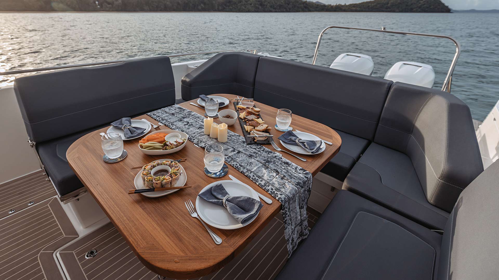 Charter Yacht NIMBUS T 11