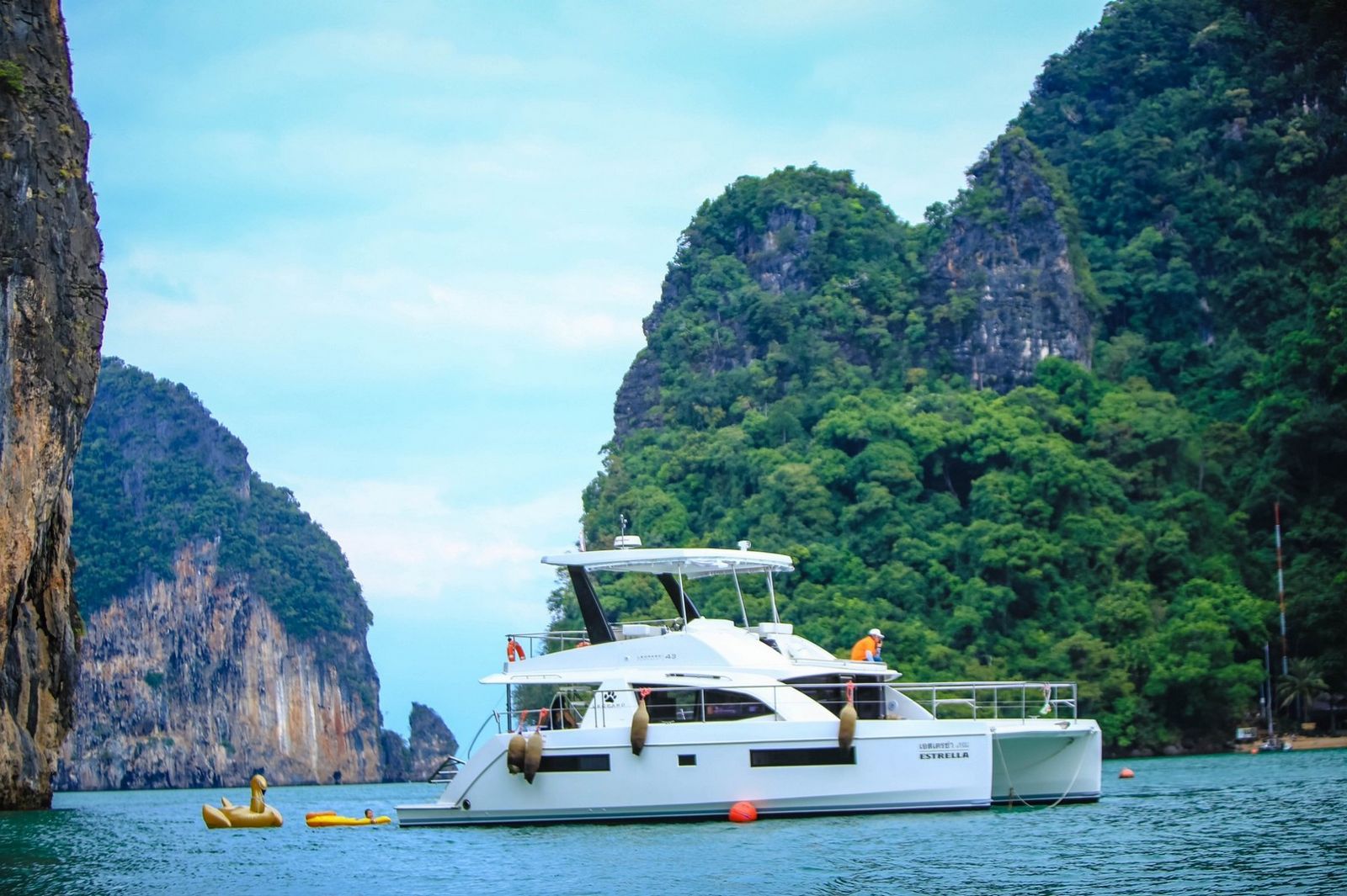 Charter Yacht ESTRELLA