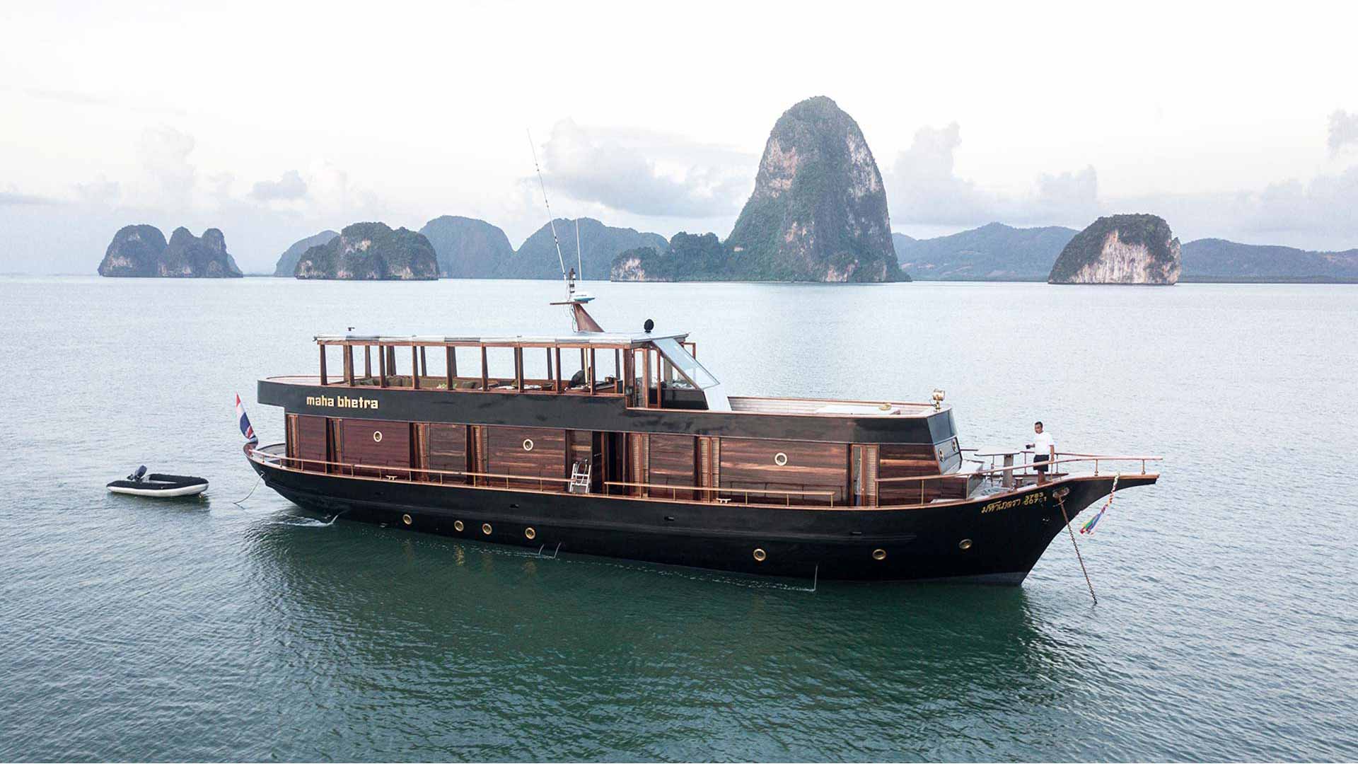 Charter Yacht MAHA BHETRA