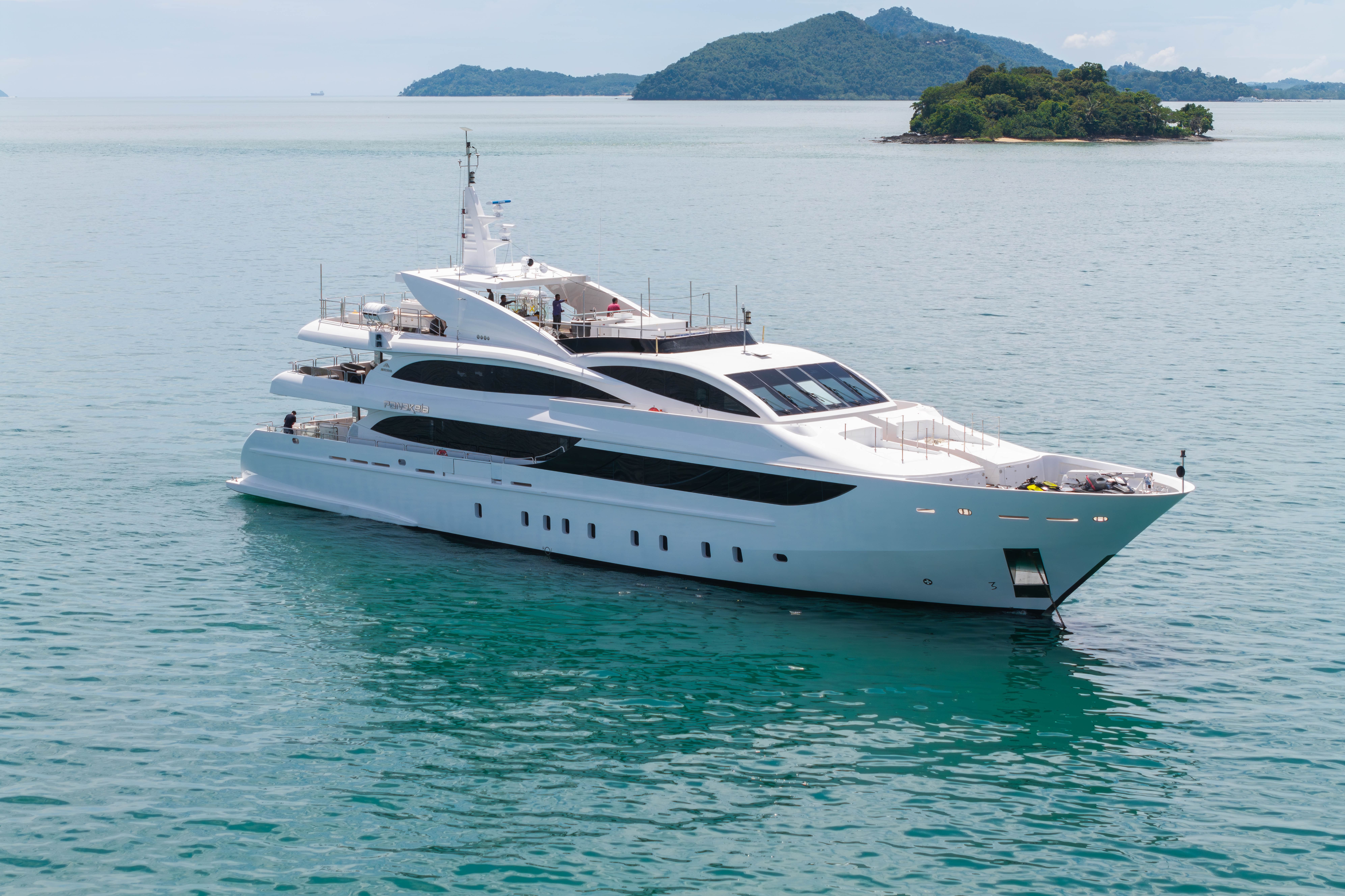Charter Yacht PANAKEIA