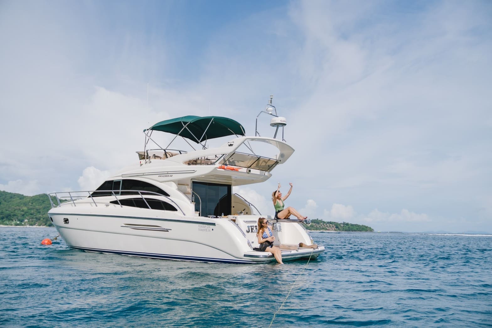 Charter Yacht PRINCESS 42