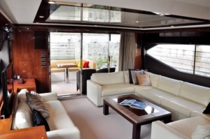 Charter Yacht PRINCESS 78