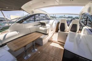 Charter Yacht PRINCESS V39