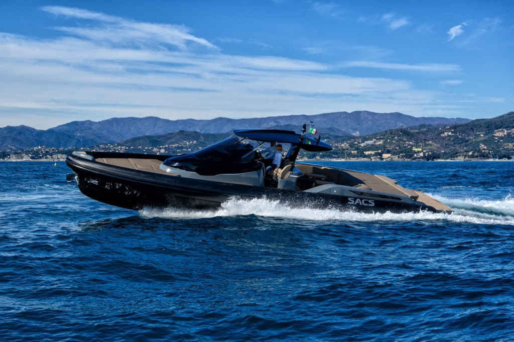 Charter Yacht SACS STRIDER 15