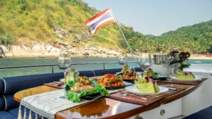 Charter Yacht SEASCAPE 2