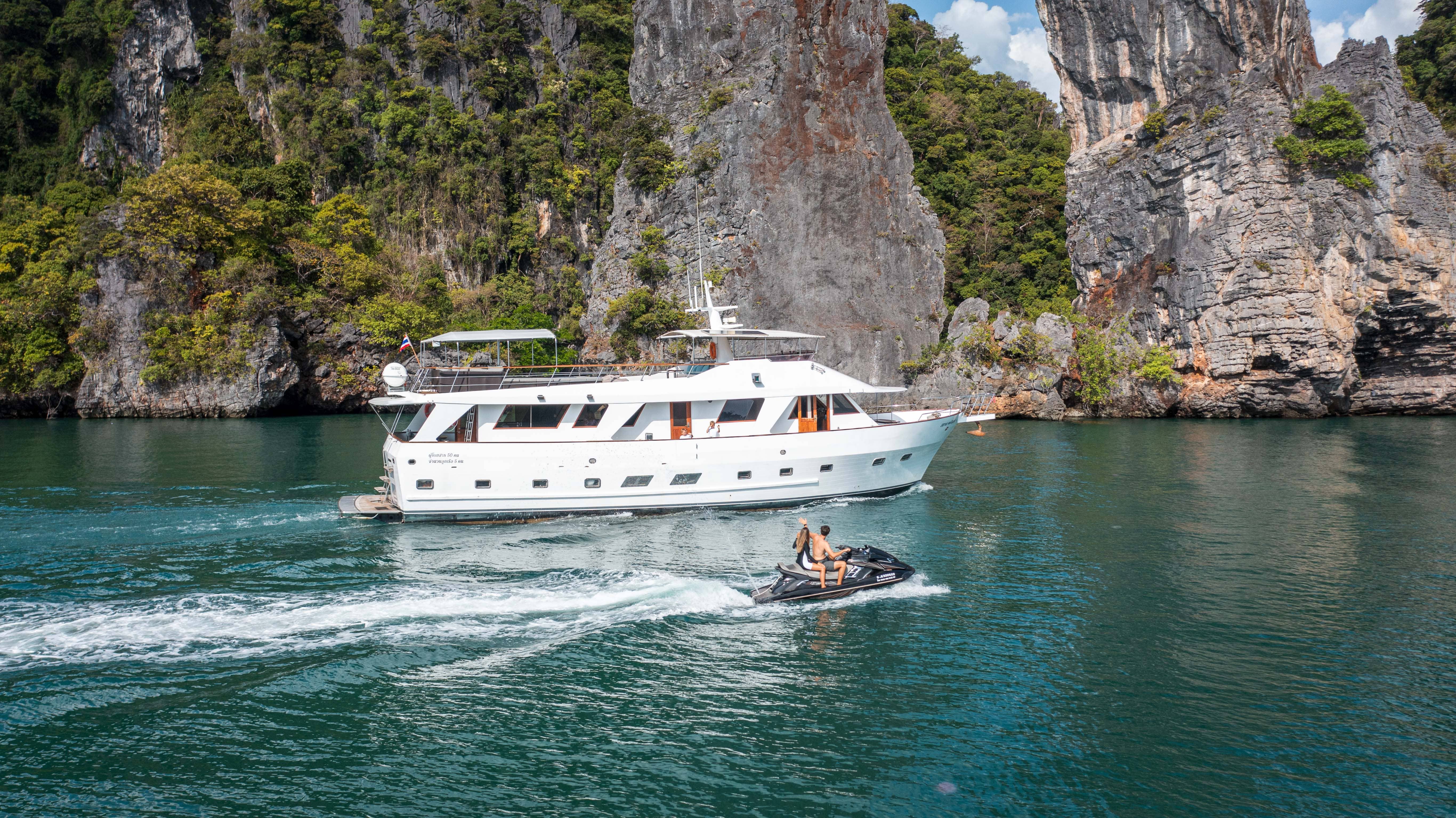 Charter Yacht SIAM PRINCESS