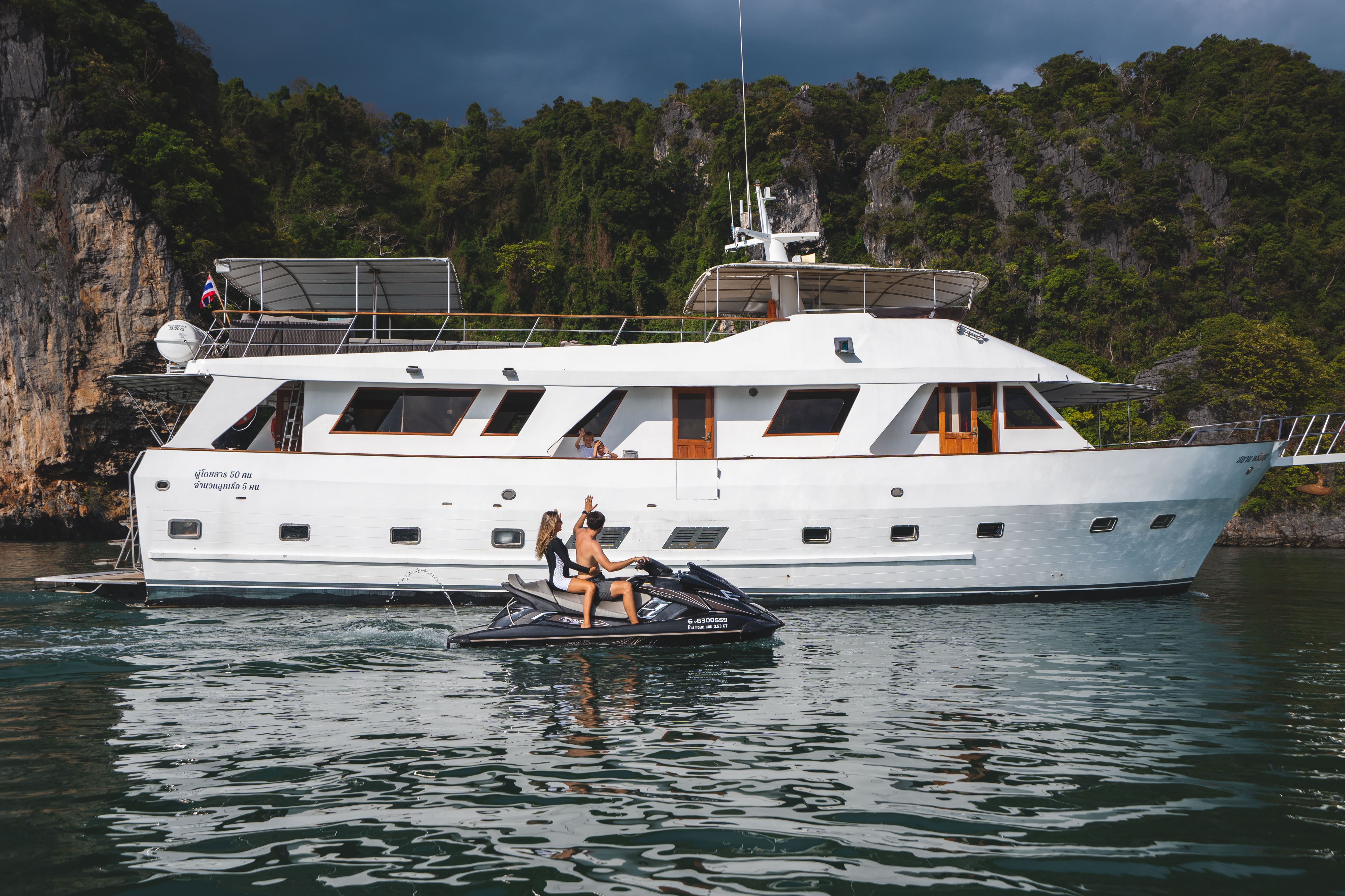 Charter Yacht SIAM PRINCESS