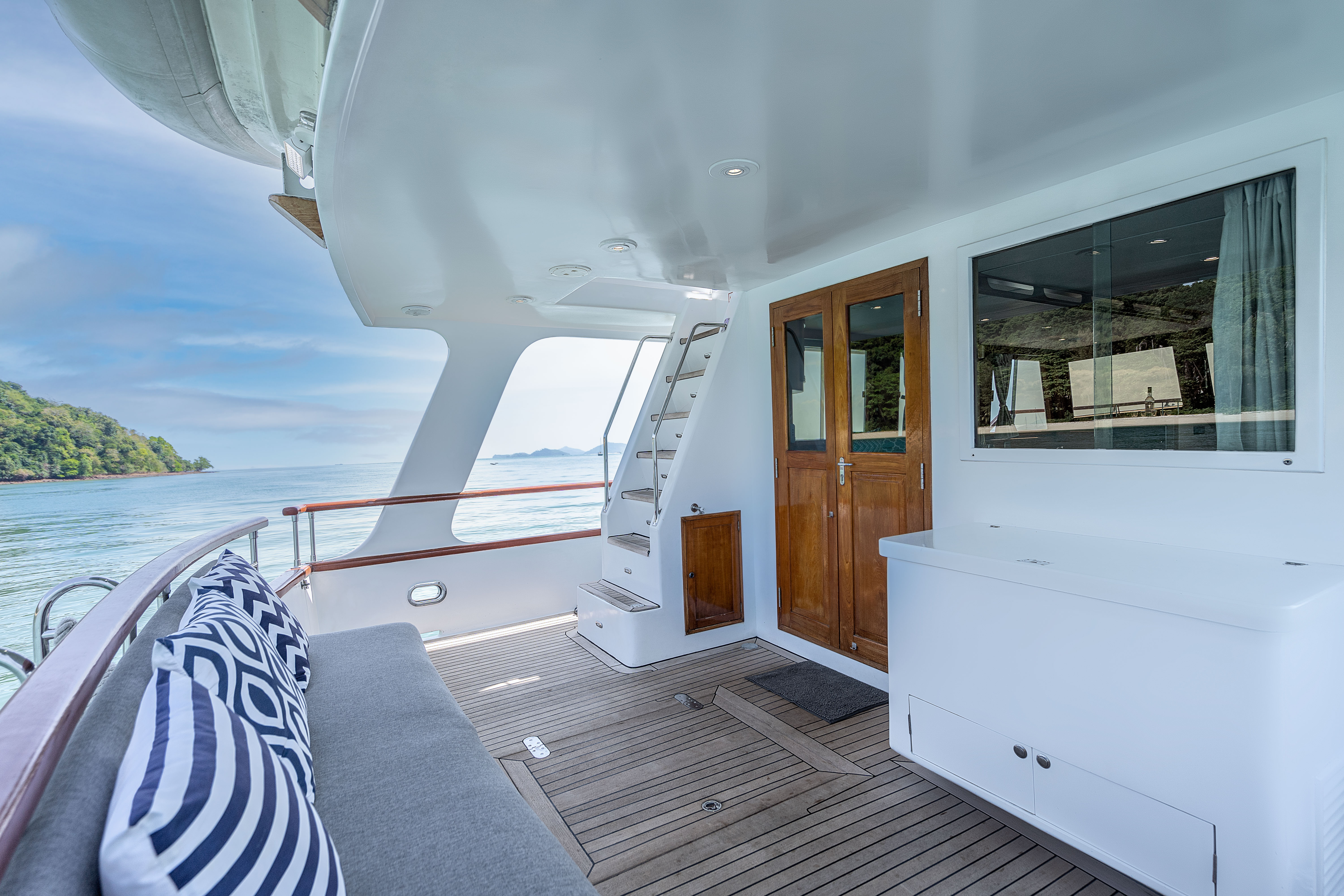 Charter Yacht SAMBUCA